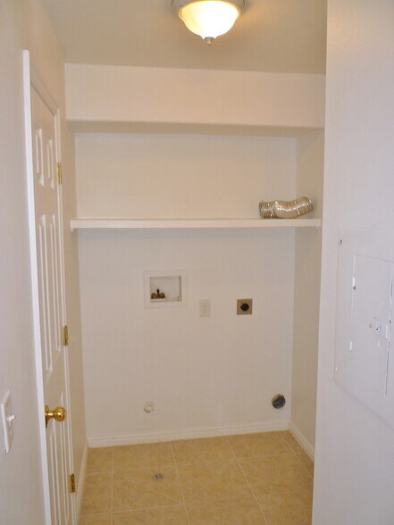 Building Photo - 1735 W 540 N