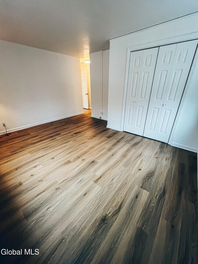 Building Photo - 92D Columbia Turnpike