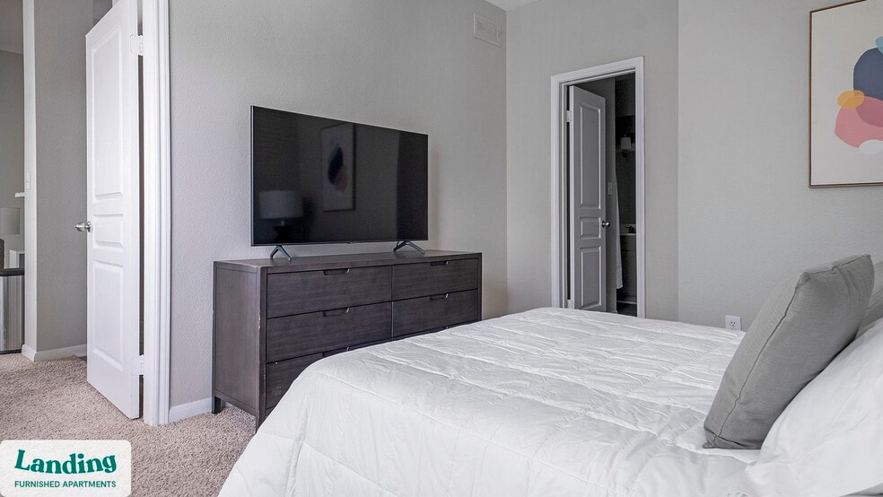 Building Photo - 2500 Woodland Park Dr