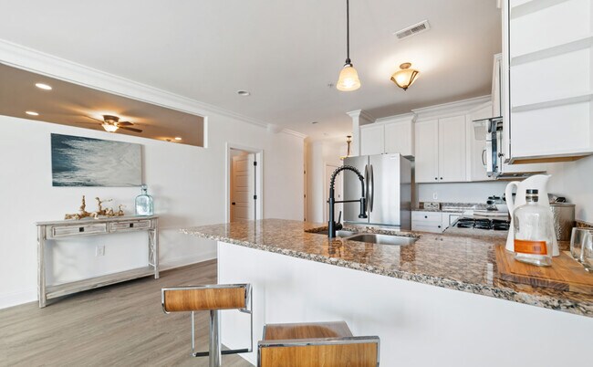 Building Photo - Residences at 1 Brown