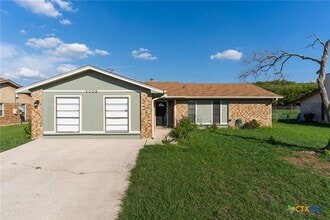 Building Photo - 3008 Belmont Dr