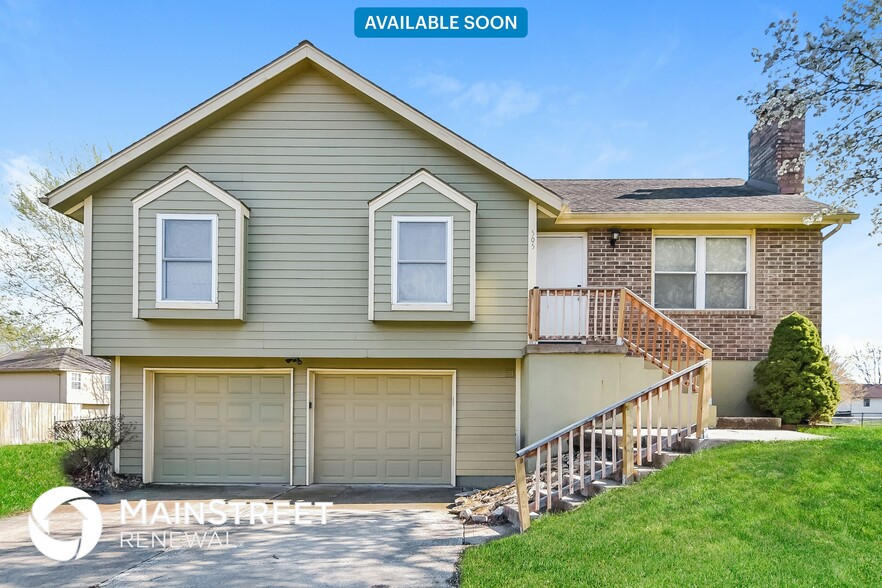 Primary Photo - 505 NW Willow Dr