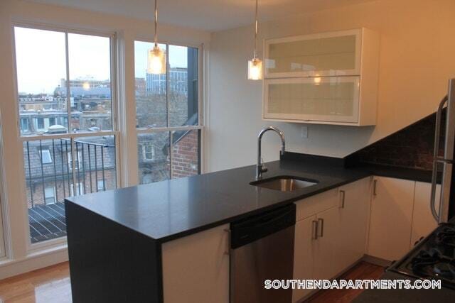 Building Photo - 656 Massachusetts Ave