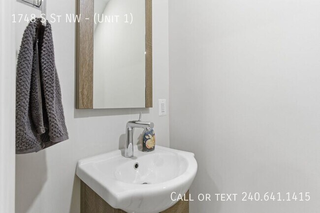 Building Photo - 1748 S St NW