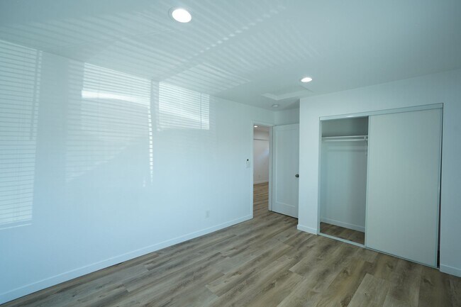 Building Photo - 26074 Bay Ave