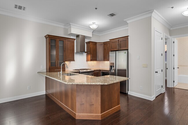 Building Photo - 1600 Kaufer Ln