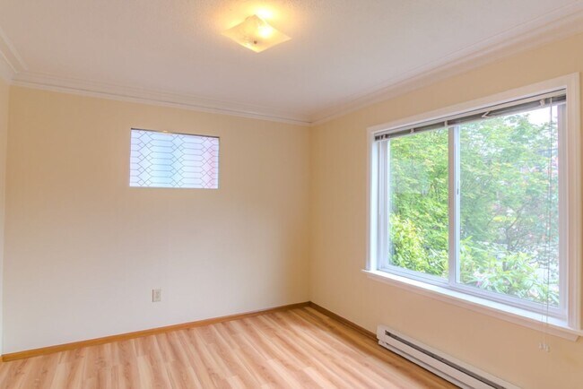 Building Photo - 9017 5th Ave NE