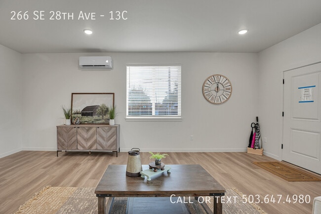 Building Photo - 266 SE 28th Ave