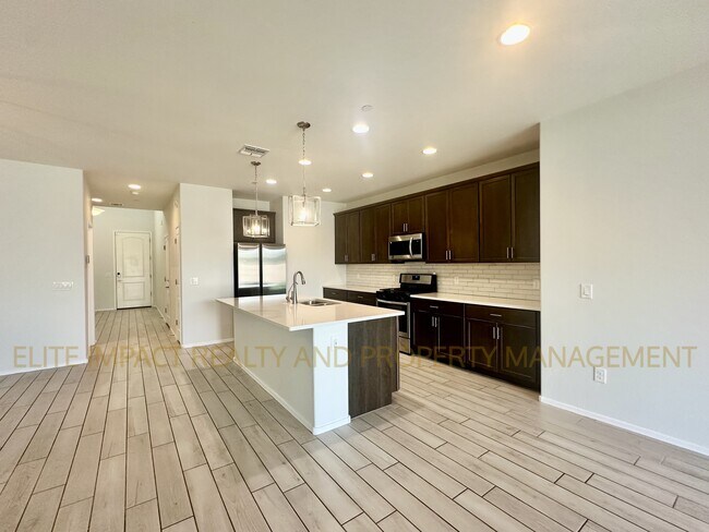 Building Photo - 7201 S Via Gaucho Viejo