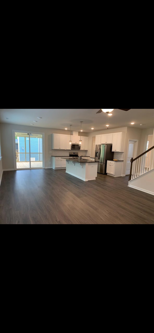 Building Photo - 135 Rossell Park Cir