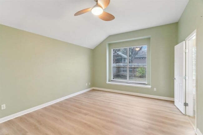 Building Photo - 10108 Channel Island Dr