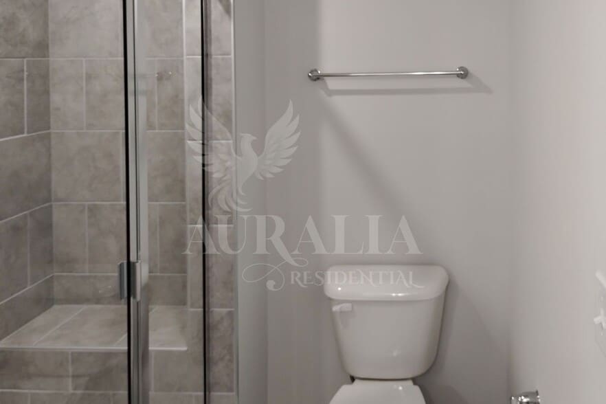 Building Photo - 2405 Kasota Ln