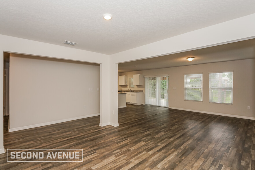 Building Photo - 114 Ramblewood Dr