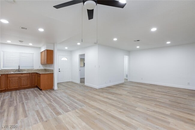 Building Photo - 1513 Bryn Mawr Ave