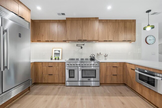 Building Photo - 2607 Pembrook Trail