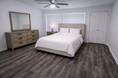 Building Photo - 8604 Baltimore Dr