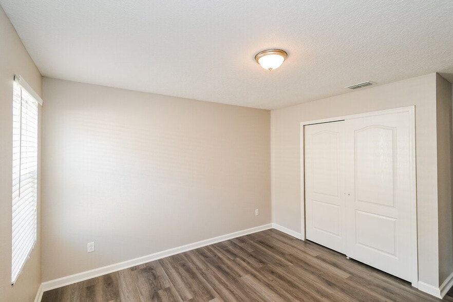 Building Photo - 4538 Song Sparrow Dr