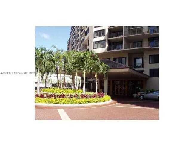 Building Photo - 540 Brickell Key Dr