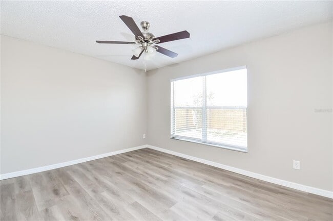 Building Photo - 1639 Ridge Pointe Dr