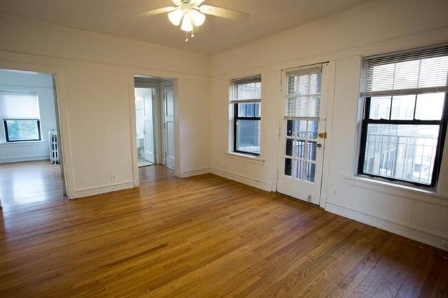 Floorplan - 5202-5210 S. Cornell Avenue