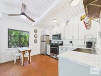 Building Photo - Fully Furnished 1 Bedroom Condo