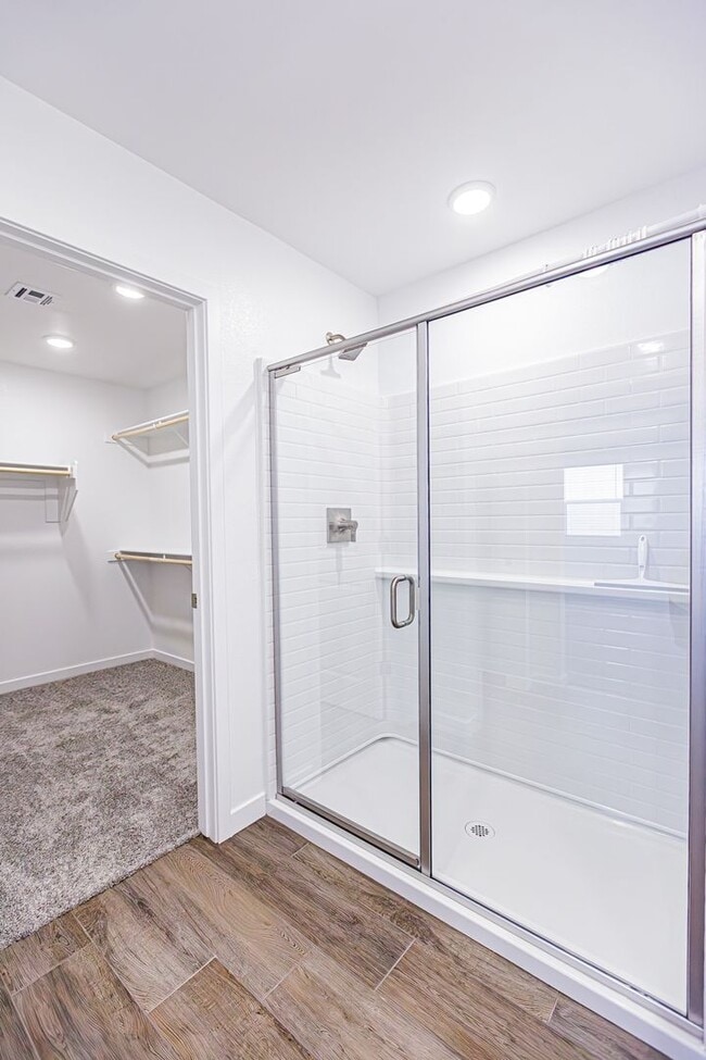 Building Photo - Brand New 4-bedroom Home