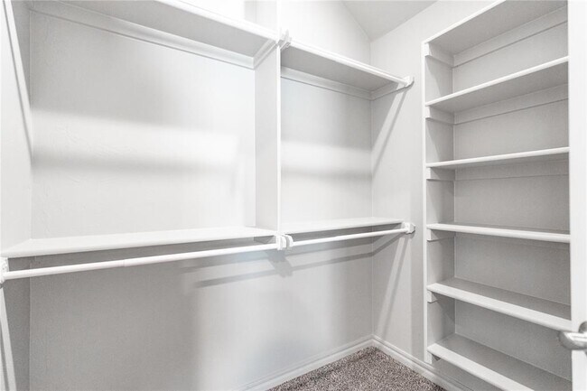 Building Photo - 16140 Verbena Cir