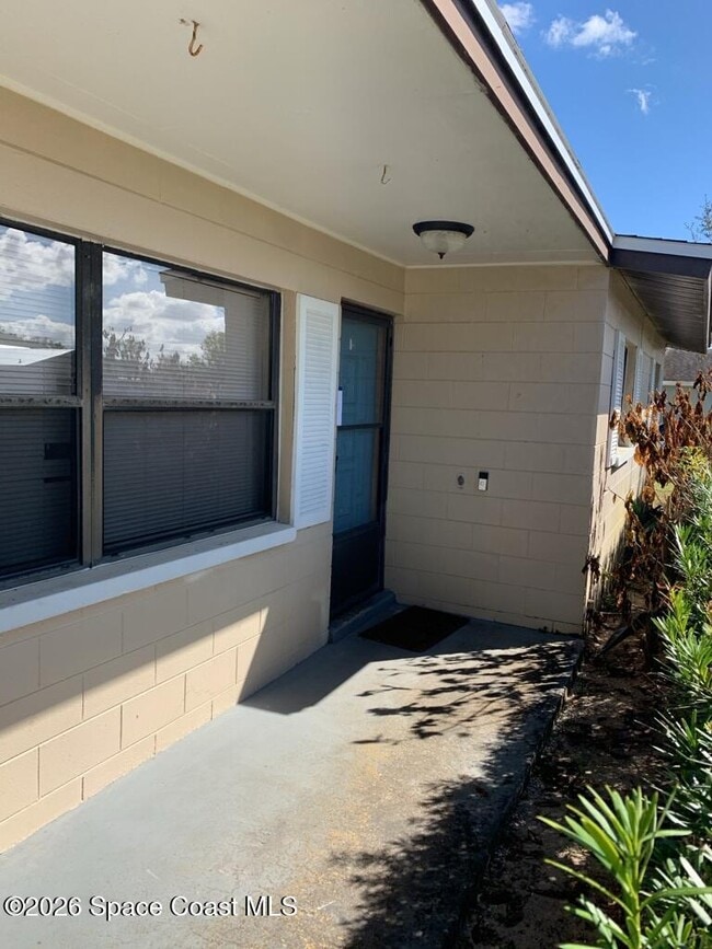 Building Photo - 5095 Melissa Dr