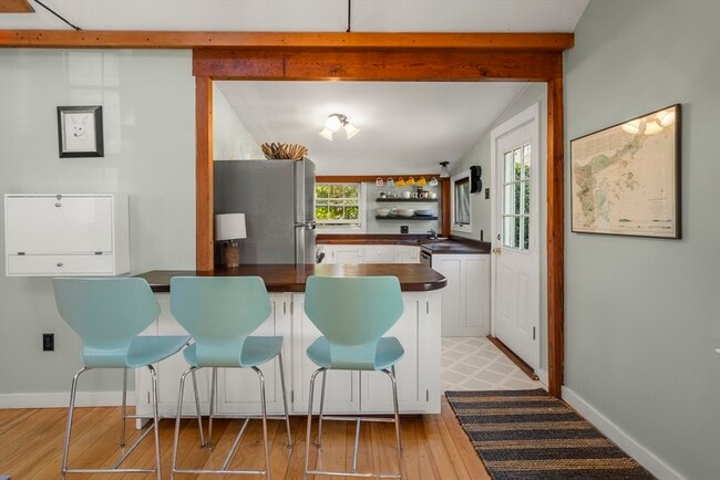 Building Photo - 9 Gingerbread Hill