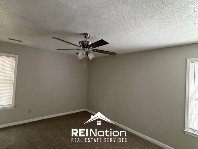 Building Photo - 7057 Hillshire Dr