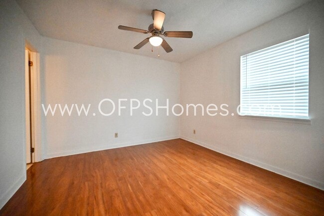 Building Photo - 1209 Quail Lake Blvd
