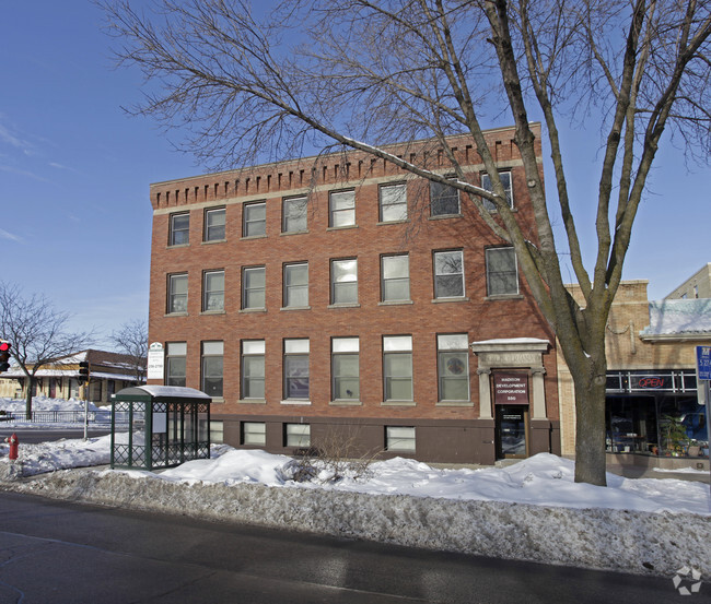 Building Photo - Bassett Warehouse Apartments