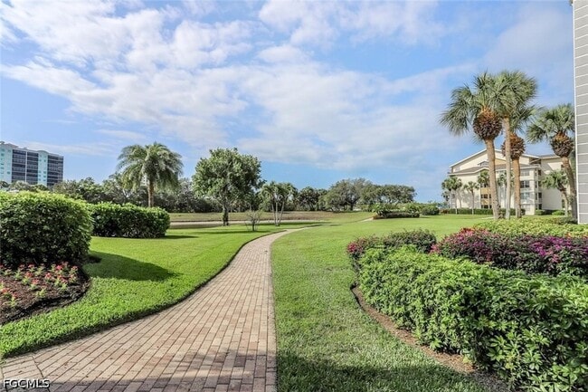 Building Photo - 340 Horse Creek Dr