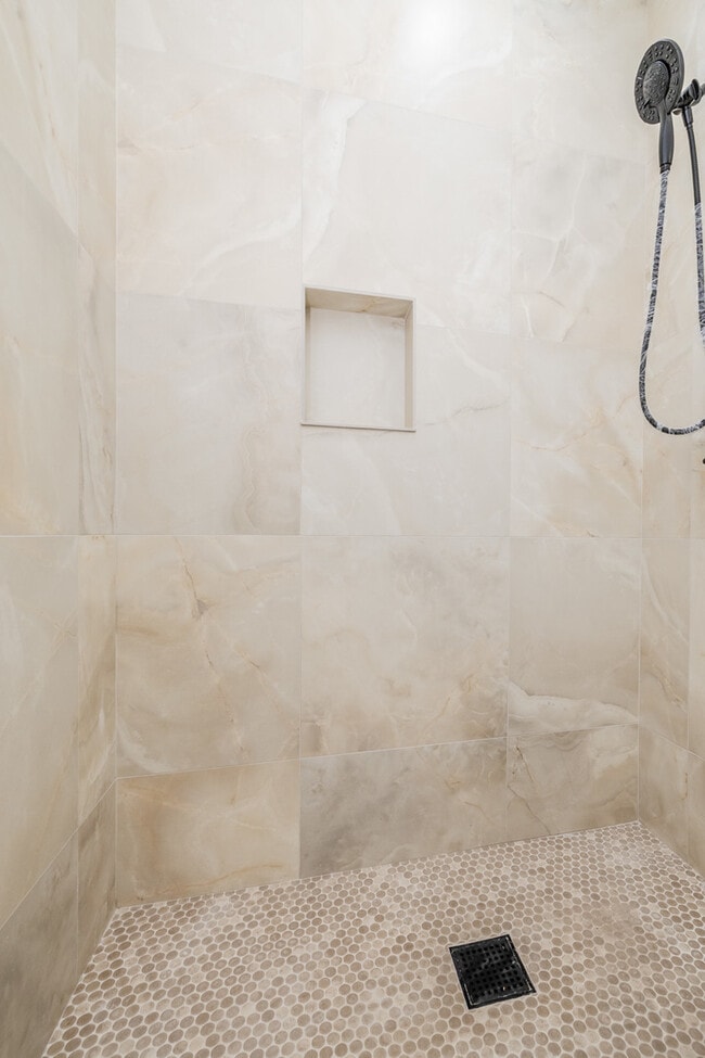 Building Photo - 1830 S Peoria St