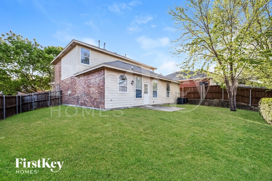 Building Photo - 7060 Chapelridge Dr