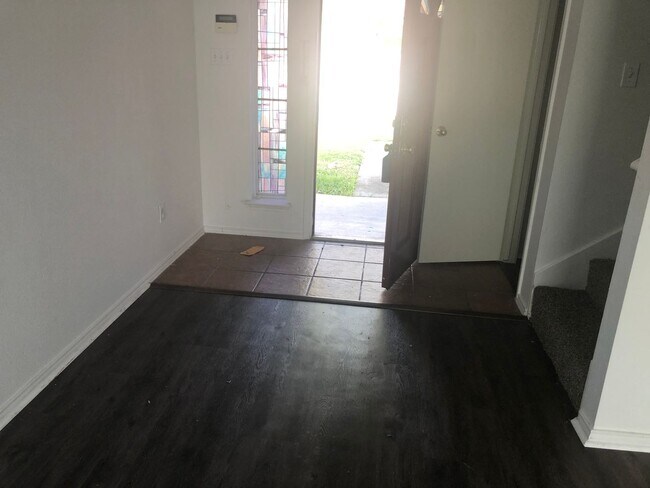 Building Photo - Shainfield Place