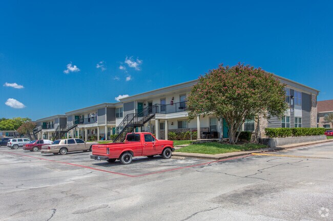 The Life At Bay Pointe Baytown Tx Apartment Finder