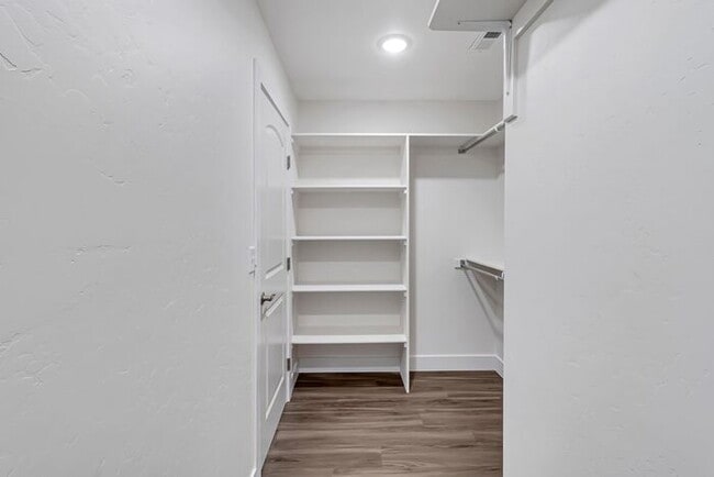 Building Photo - Beautiful 4-Bedroom Rental with Modern Upgrades and RV Parking!