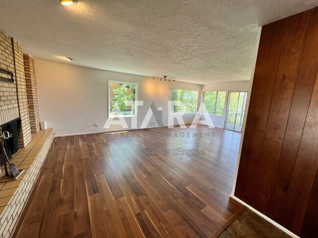 Building Photo - 270 2020 N