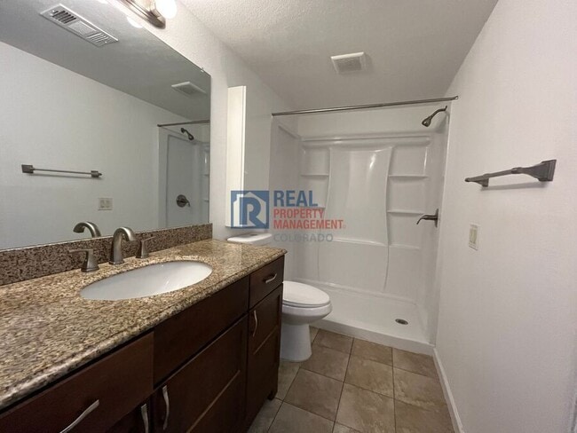 Building Photo - 6470 S Dayton St