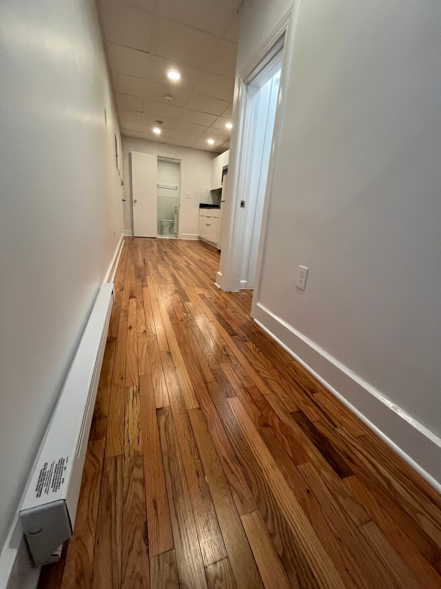 Building Photo - 505 Beacon St