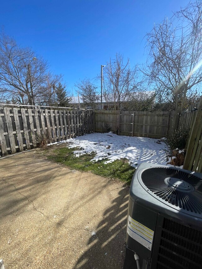 Building Photo - 134 Hickok Cir