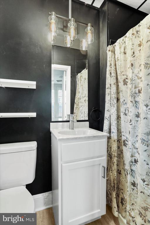 Building Photo - 1052 Edgar Ave