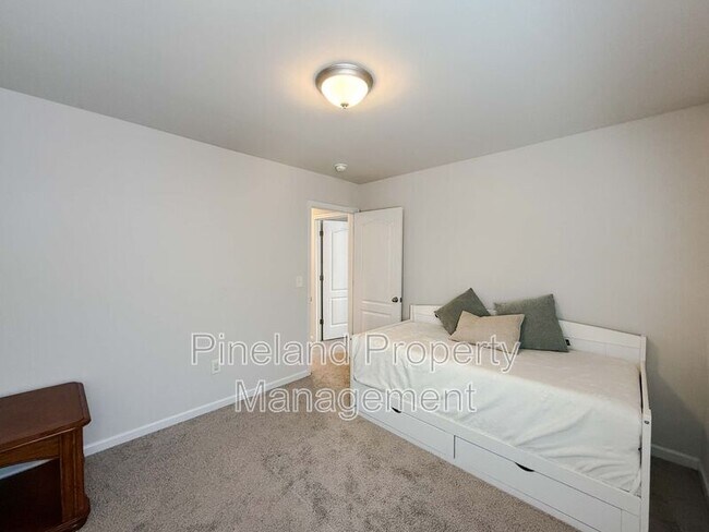 Building Photo - 245 Desert Orchid Cir