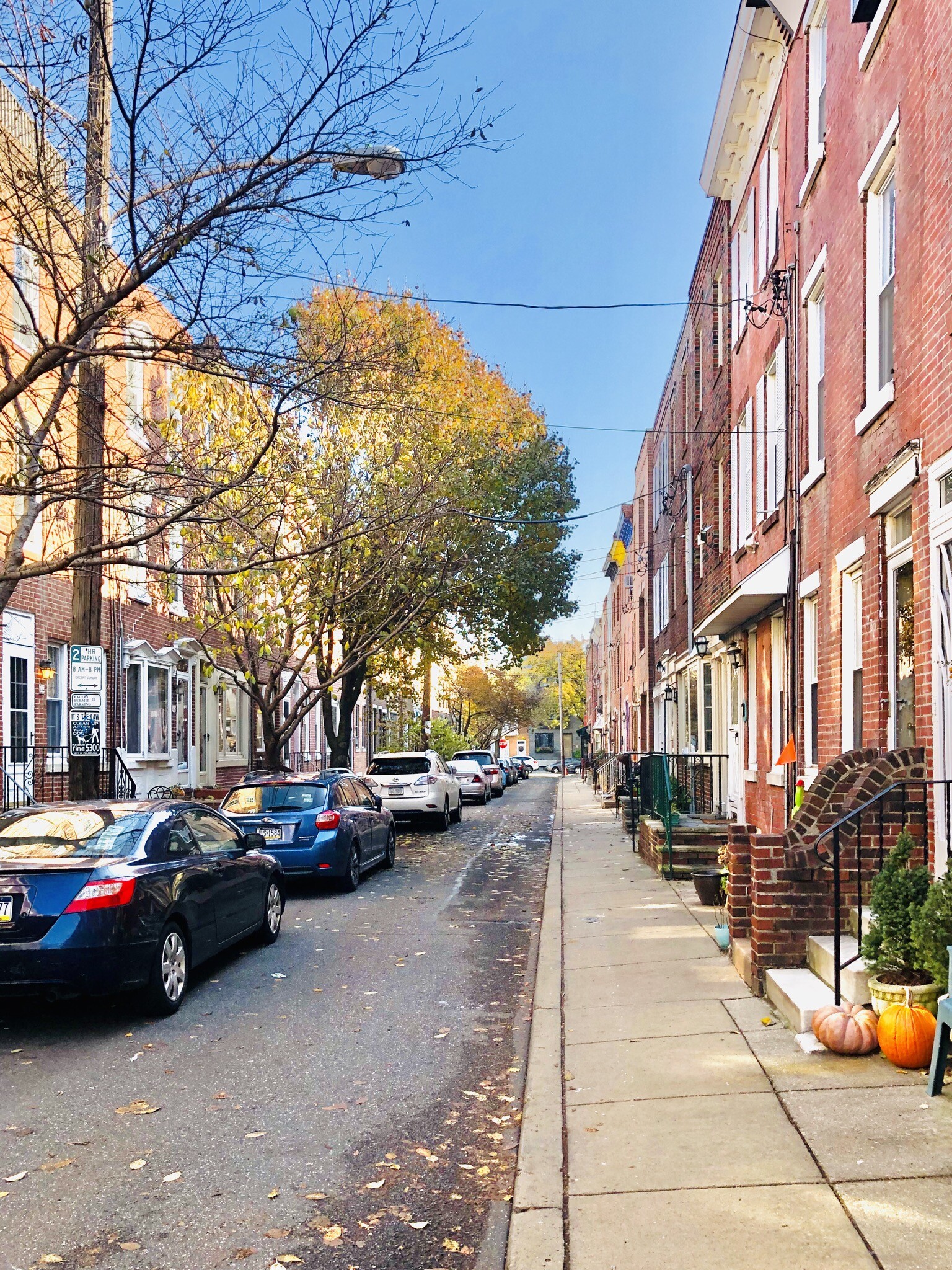 The street - 711 Clymer St