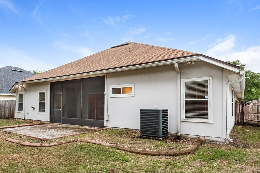 Building Photo - 3014 Piedmont Manor Dr