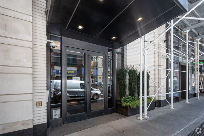 The Hayworth - 1289 Lexington Ave New York NY 10028 | Apartment Finder