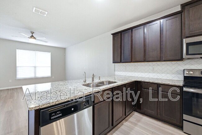 Building Photo - 5950 Larkspur Valley