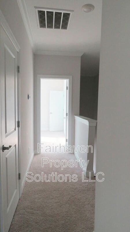 Building Photo - 1978 Mitchell Ave