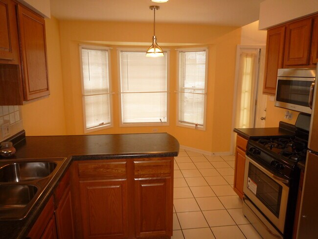 Building Photo - 3527 Frontenac Ct